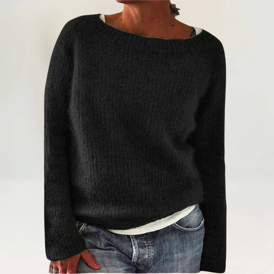 Isabella™ | Luxurious Cozy Black Sweater for Chic Warmth