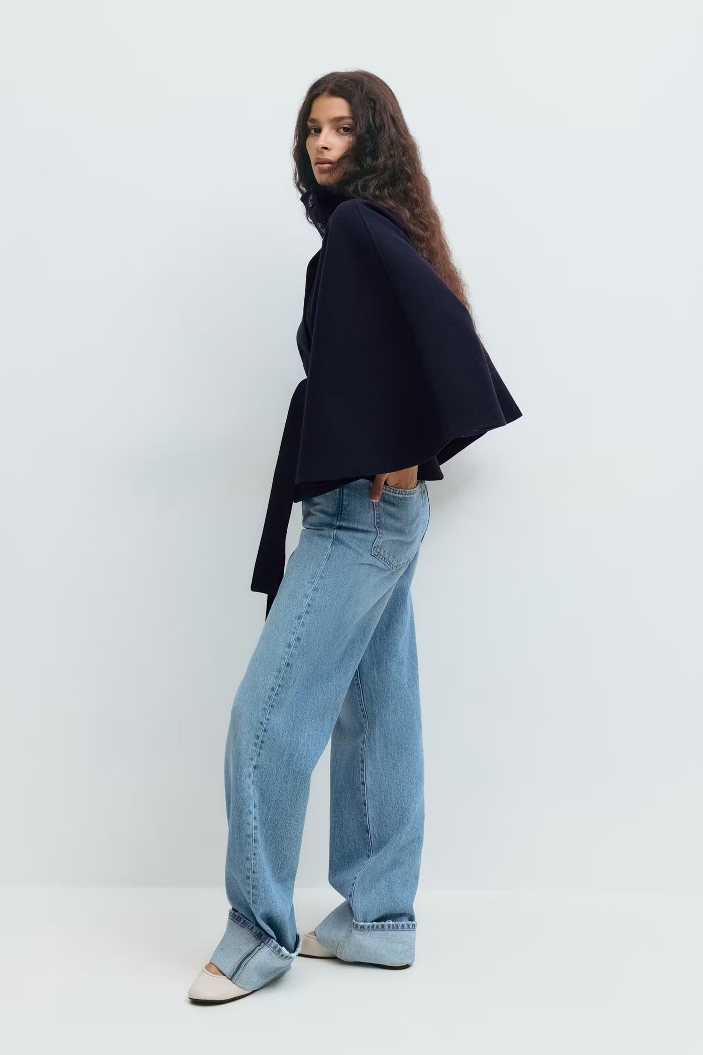 Lara™ | Chic Cape Coat with Cozy Belt