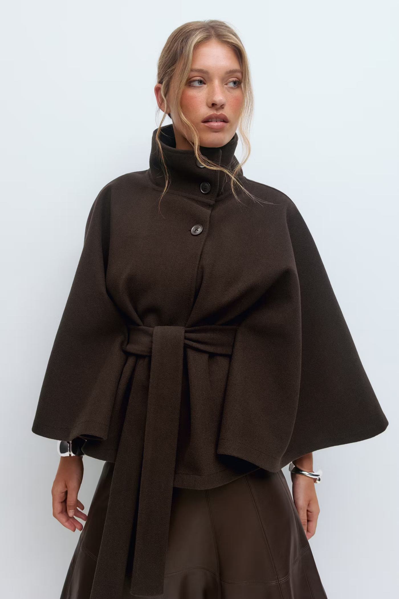 Lara™ | Chic Cape Coat with Cozy Belt