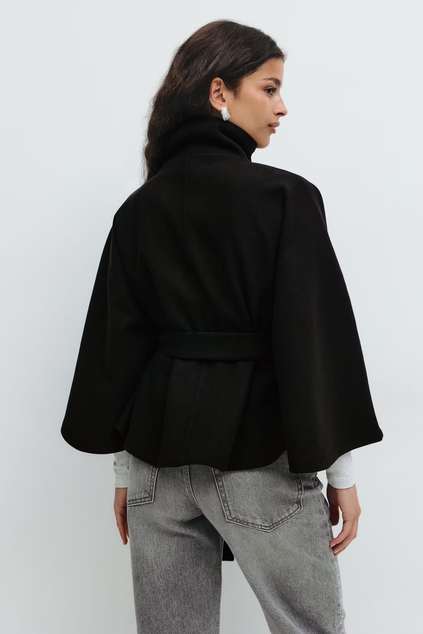 Lara™ | Chic Cape Coat with Cozy Belt