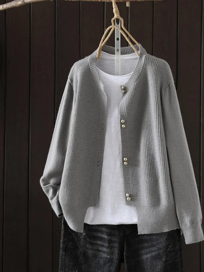 Isabella™ | Chic Pearl-Button Cardigan for Timeless Elegance