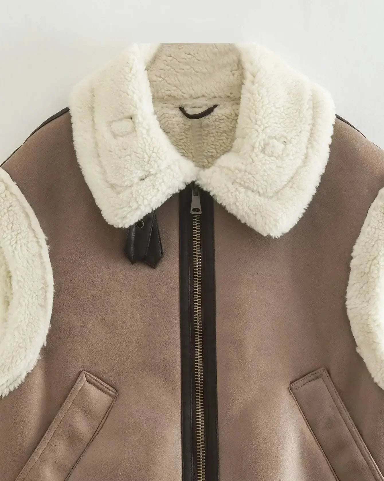 Evelyn™ | Cozy Teddy Gilet for Chic Warmth